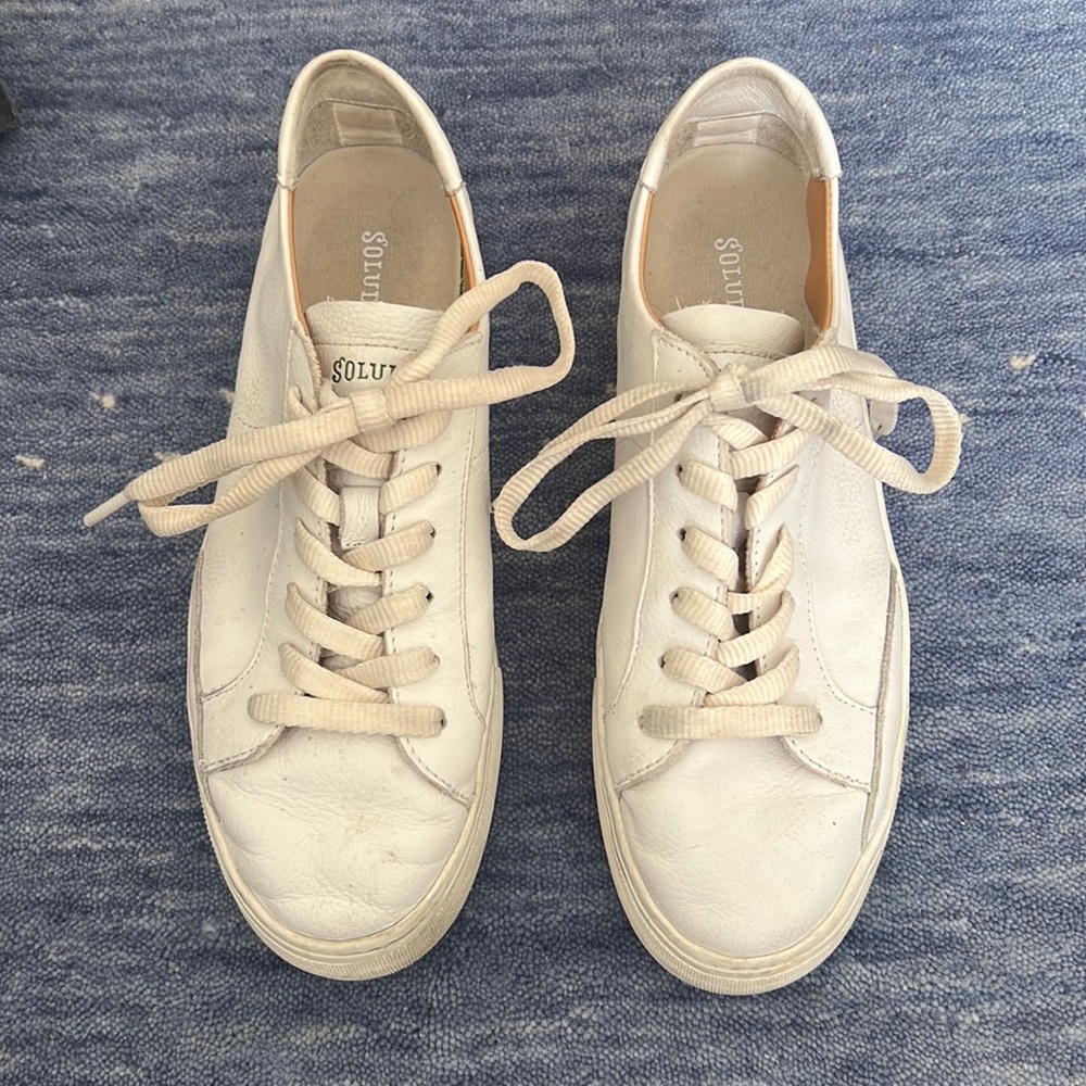 SOLUDOS shoes